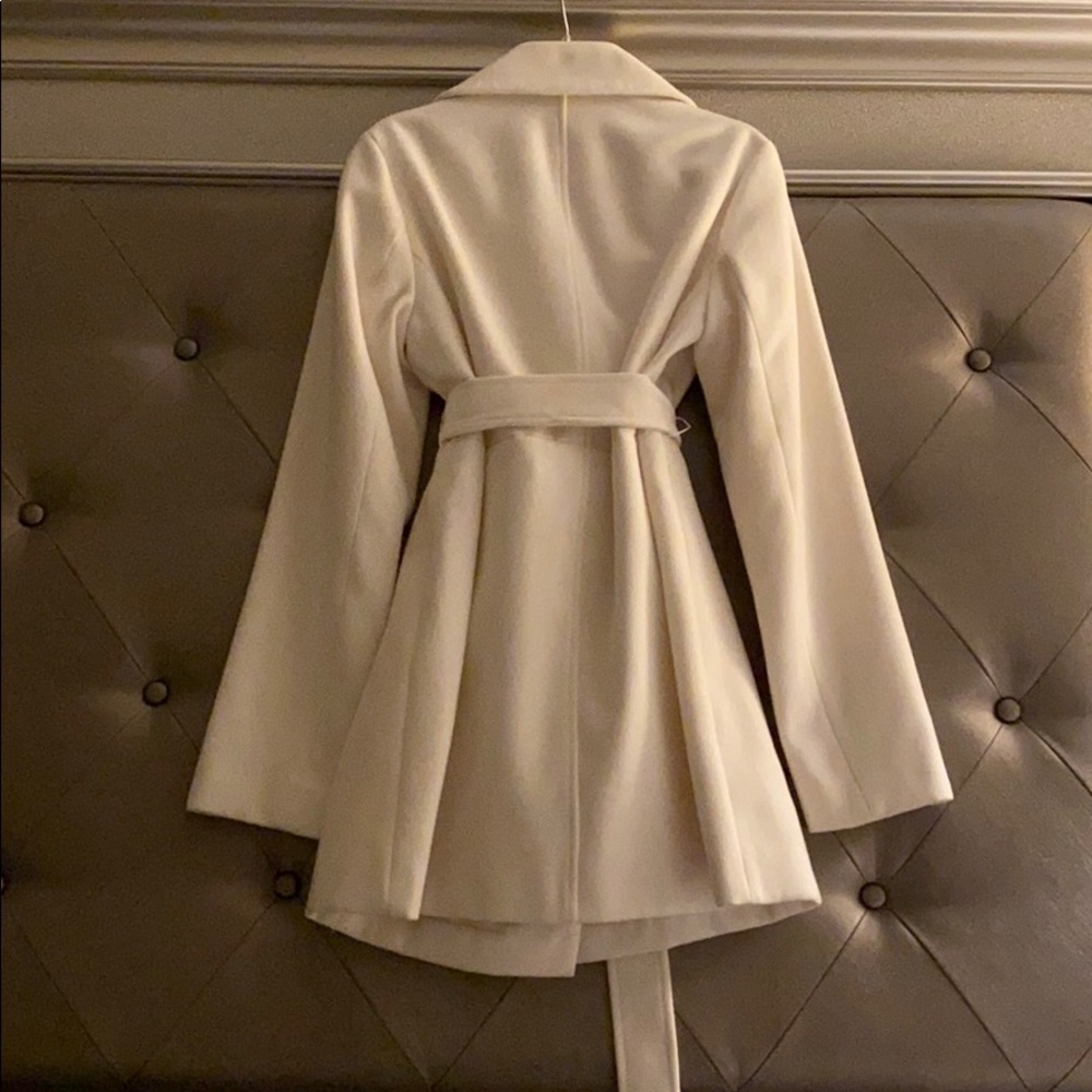 Gorgeous Skater Belted Coat. - Picture 2 of 3